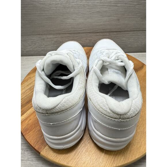 New Balance 411v2 White Athletic Running Walking Shoes Womens 8 2A (X-Narrow) - Picture 7 of 11